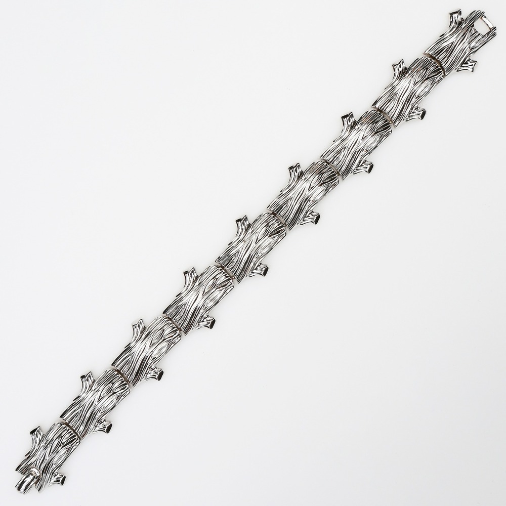 Vintage Crown Trifari Golden Bark Silver Tone Link Bracelet Ad Piece MCM 1955